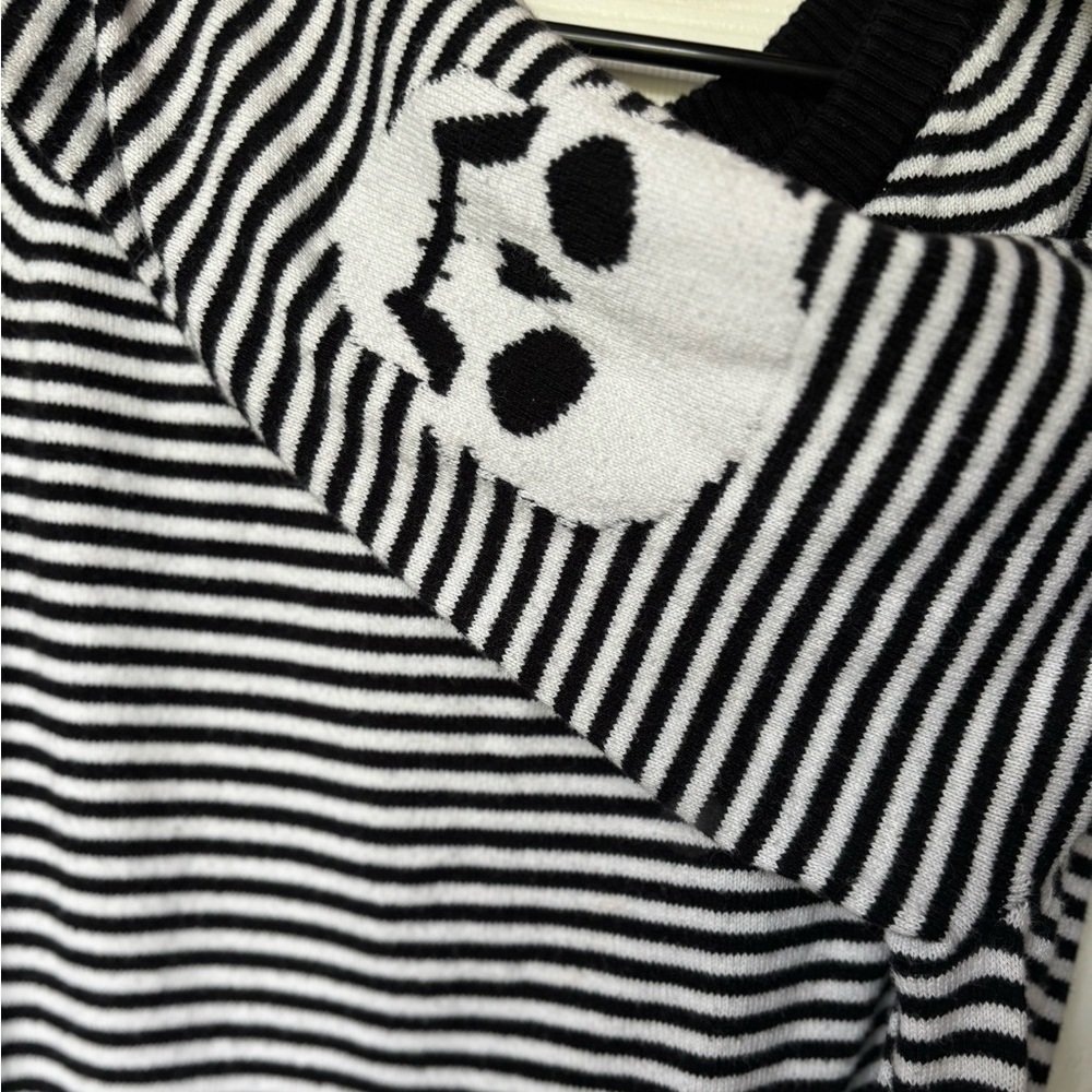 2X torrid striped skull sweater